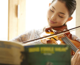 先生は全員音楽大学又は大学院卒業
芸大 国立音大 武蔵野音大 東京音大 先生は全員音楽大学又は大学院卒業